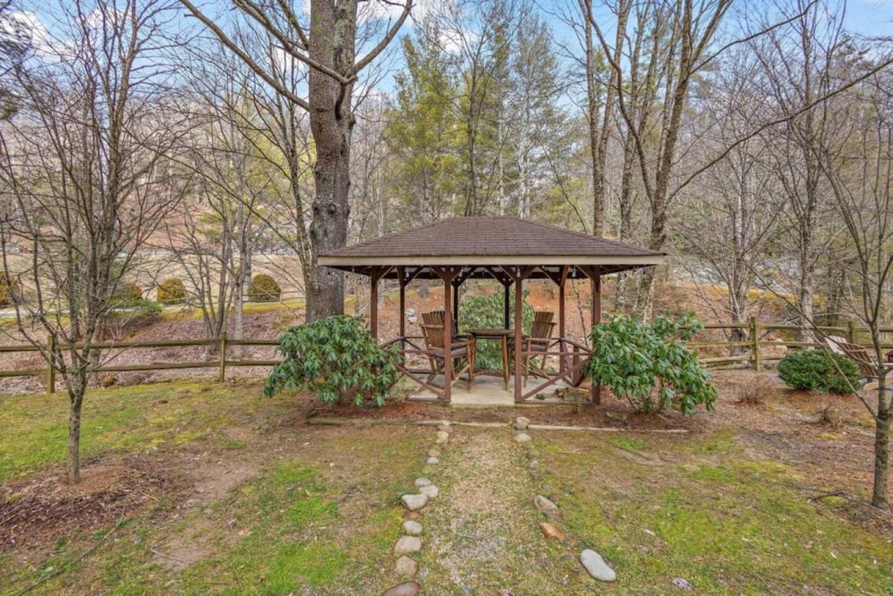 Log Cabin On Peaceful River Blowing Rock Exteriér fotografie